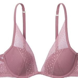 Incredible By Victoria's Secret Lightly-Lined Lace Plunge Bra Size 32DD